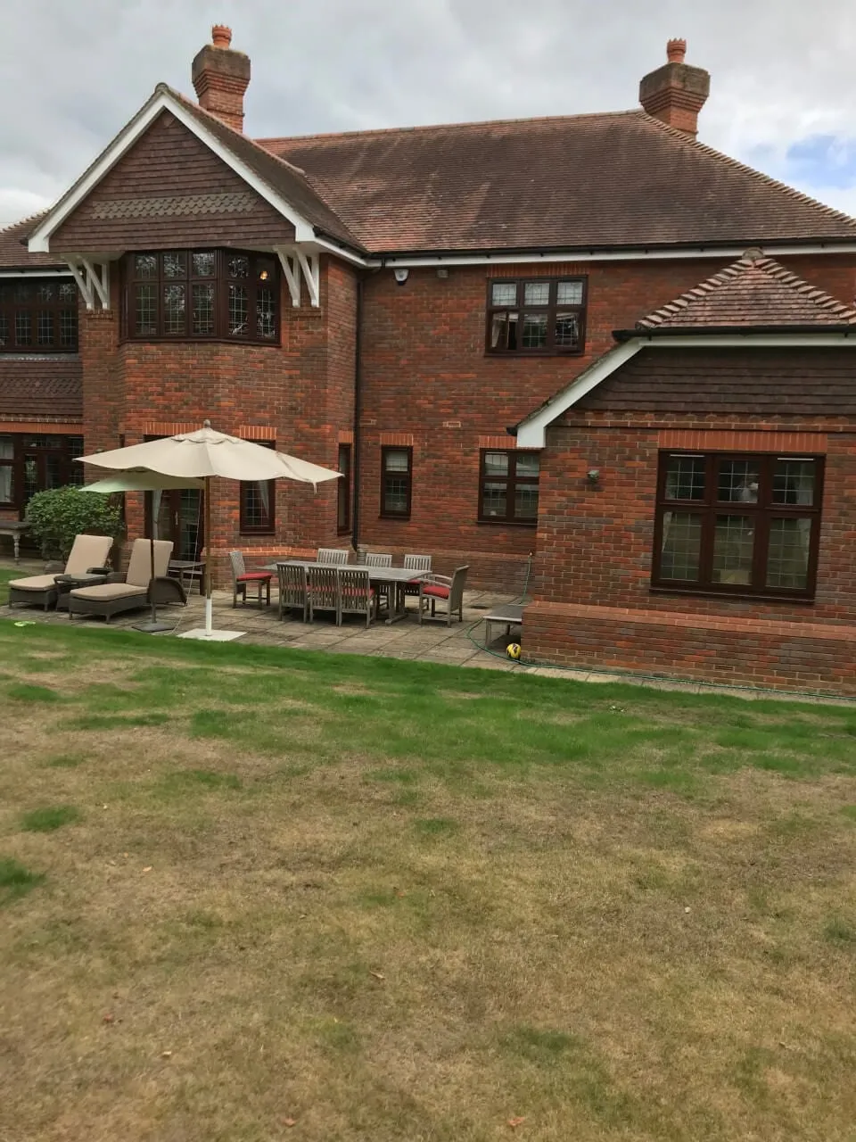 Pool house plus internal works to provide a new kitchen / family room, Claygate – photo 6