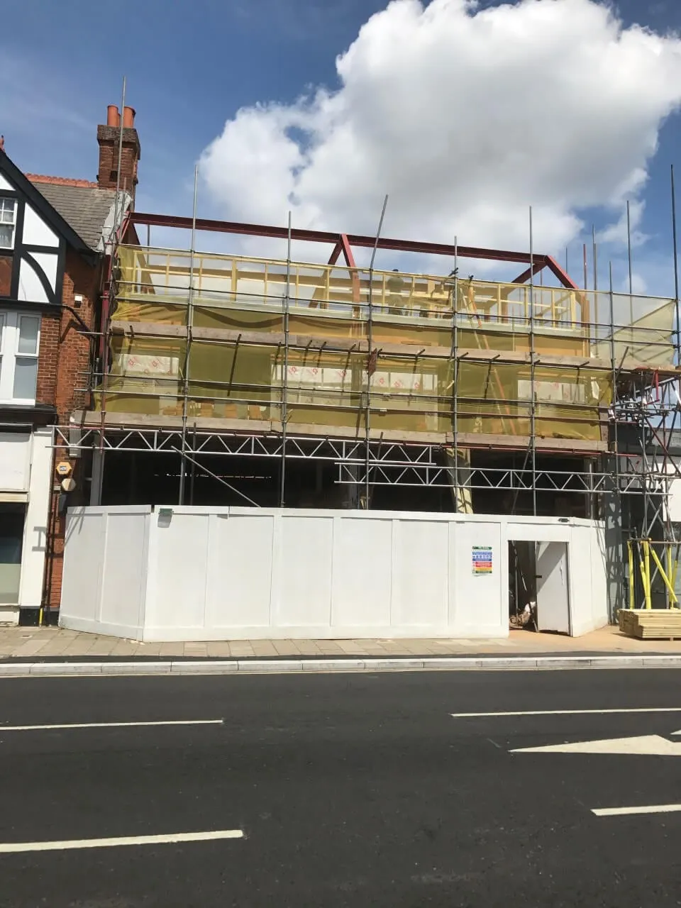 2 phase project: 7 high spec flats in Hampton Hill – photo 2