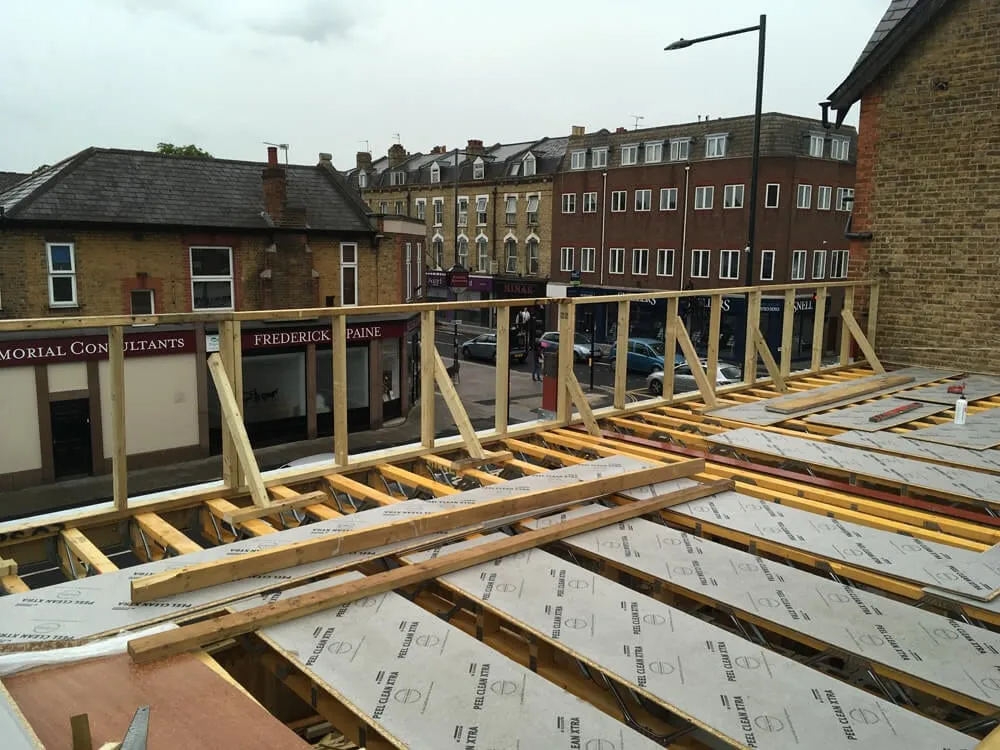 2 phase project: 7 high spec flats in Hampton Hill – photo 5