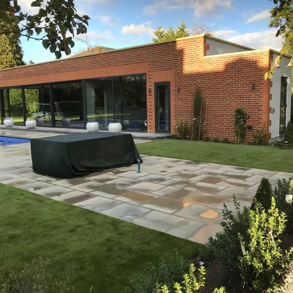 Large pool house on exclusive estate, Cobham – photo 17