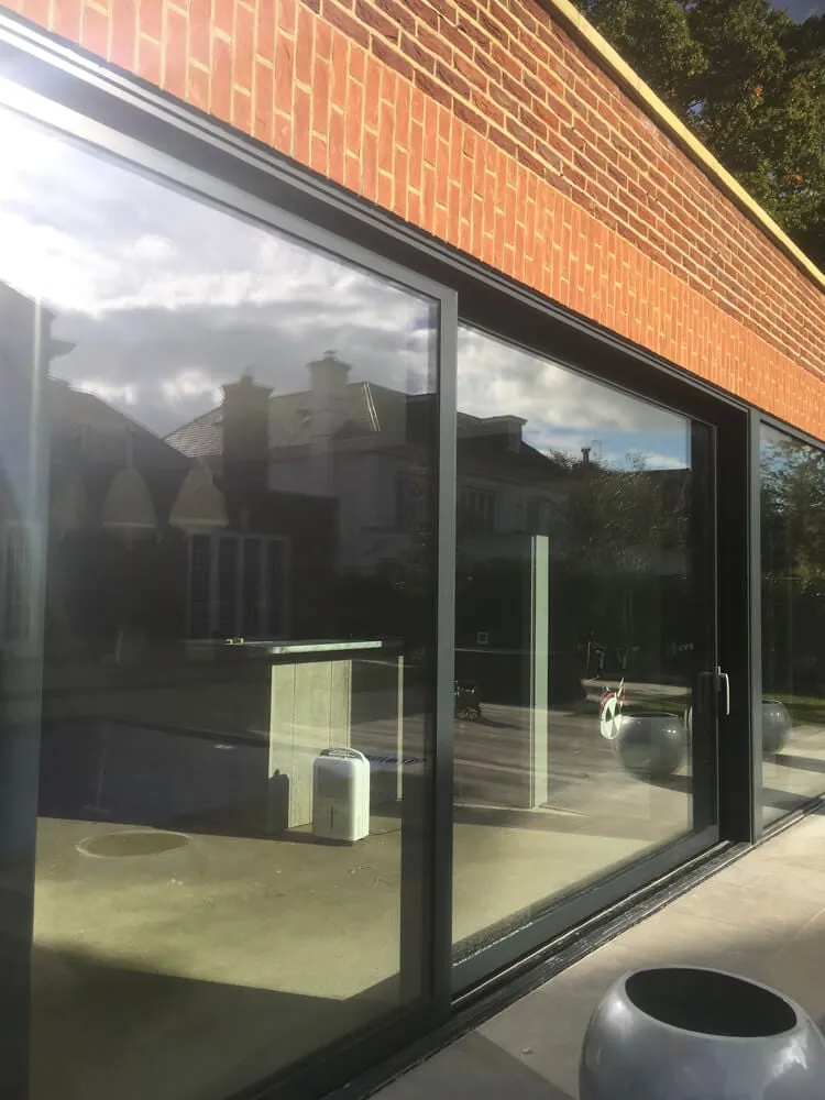 Large pool house on exclusive estate, Cobham – photo 18
