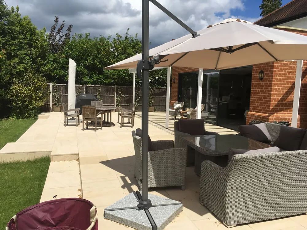 Large extension and new patio, Thames Ditton – photo 15
