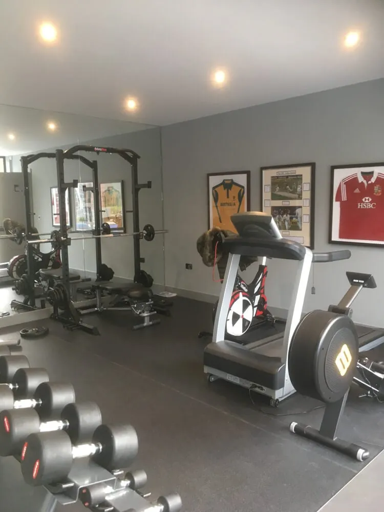 Large pool house on exclusive estate, Cobham – photo 20