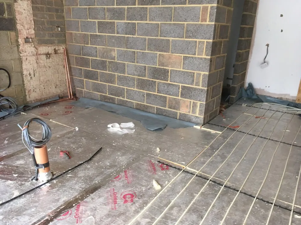Large extension and new patio, Thames Ditton – photo 1