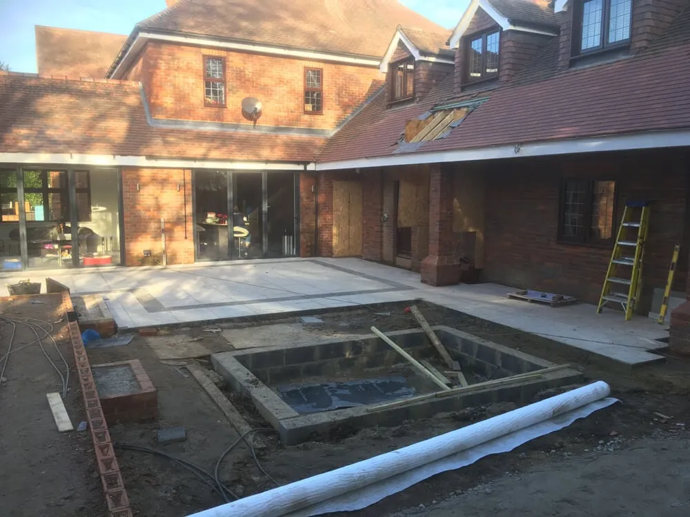 Pool house plus internal works to provide a new kitchen / family room, Claygate – photo 12
