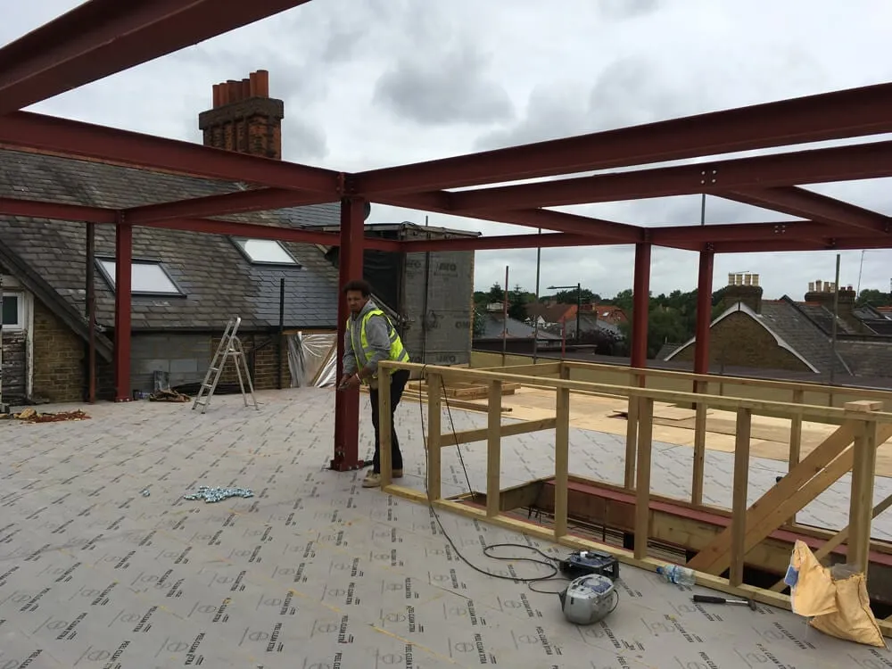 2 phase project: 7 high spec flats in Hampton Hill – photo 25