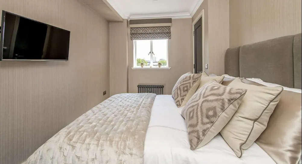 Luxury 2 Bed Apartment, Chelsea – photo 17