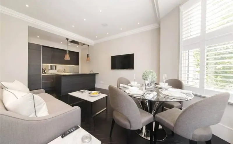 Luxury Apartment, West Brompton – photo 18